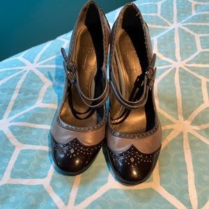 Three shades blue Paolo high heels. Size 8 1/2